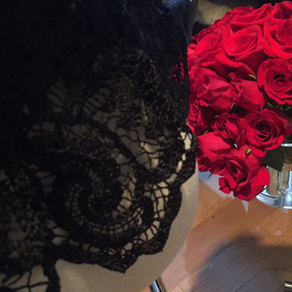 🍃❤️Pretty in Lace - Picture 5 of 6